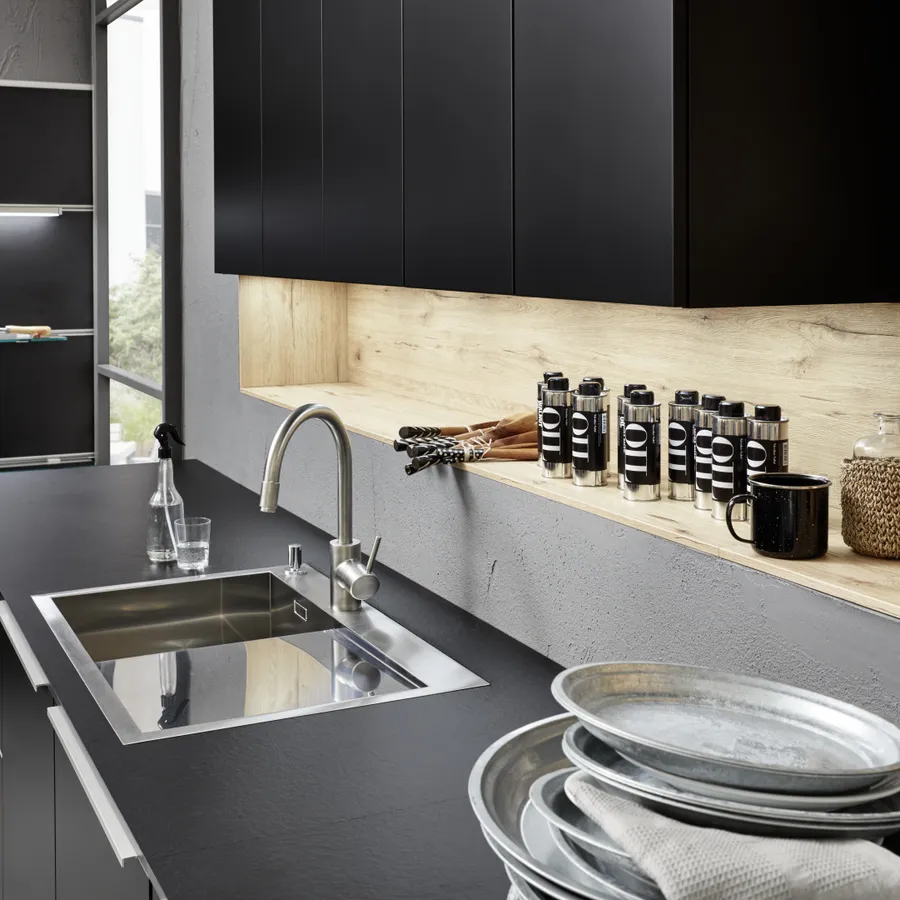 Kuhinja Nolte Küchen Soft Lack 76Z - Schwarz softmatt — slika 2