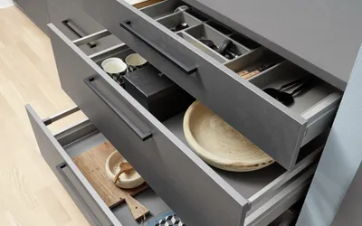 Kuhinja Nolte Küchen Metal - Stahl Grau / Lux - Weiß HG