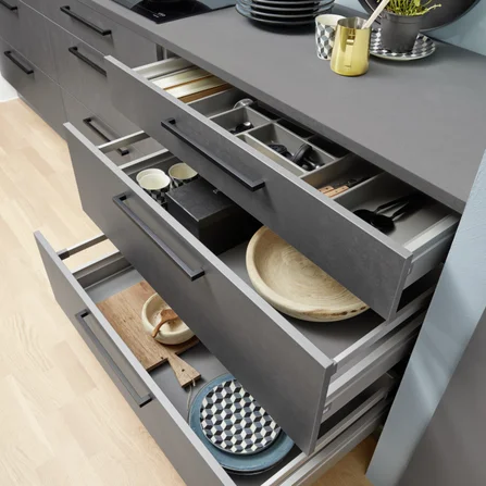 Kuhinja Nolte Küchen Metal - Stahl Grau / Lux - Weiß HG