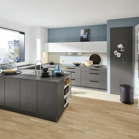 Kuhinja Nolte Küchen Metal - Stahl Grau / Lux - Weiß HG