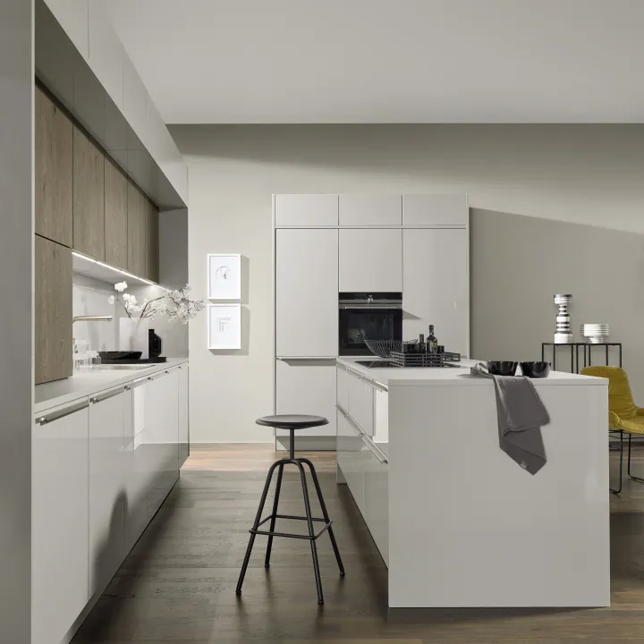 Kuhinja Nolte Küchen Fine Lack - Platingrau HG / Tavola - Eiche Barolo — slika 2